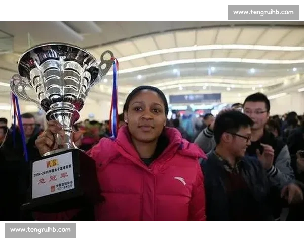 玛雅 - 摩尔：以爱为盾，品质铺就冠军路