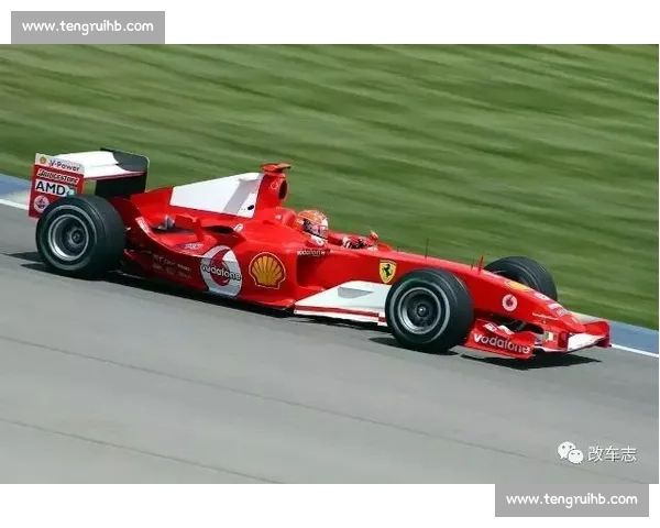 法拉利裁判 跳舞宠粉引爆全网！55 岁九头身男神两天涨粉 36 万成顶流